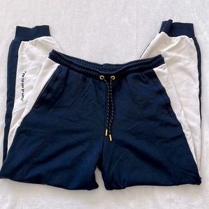 NWOT, Men’s Puma joggers